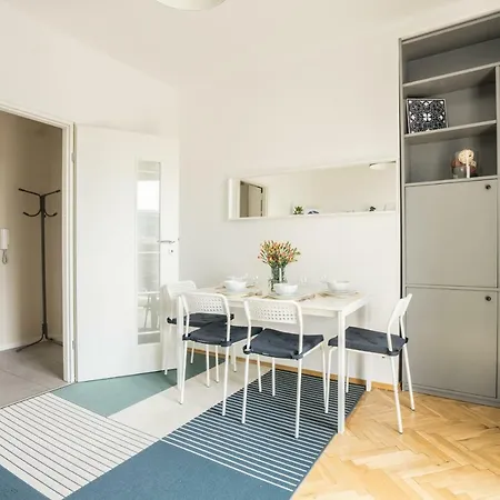 ★bright, Spacious Apartment|palace Of Culture View★ דירה ורשה